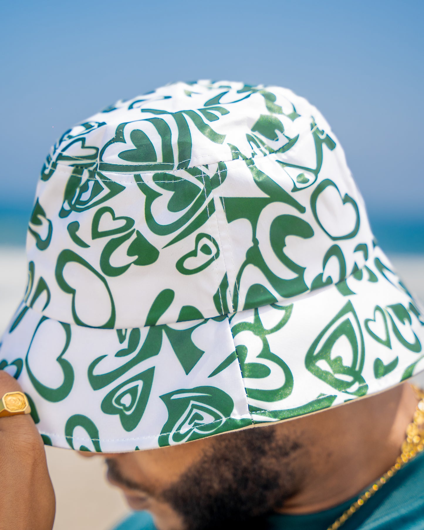 "SATIN LOVE" BUCKET HAT