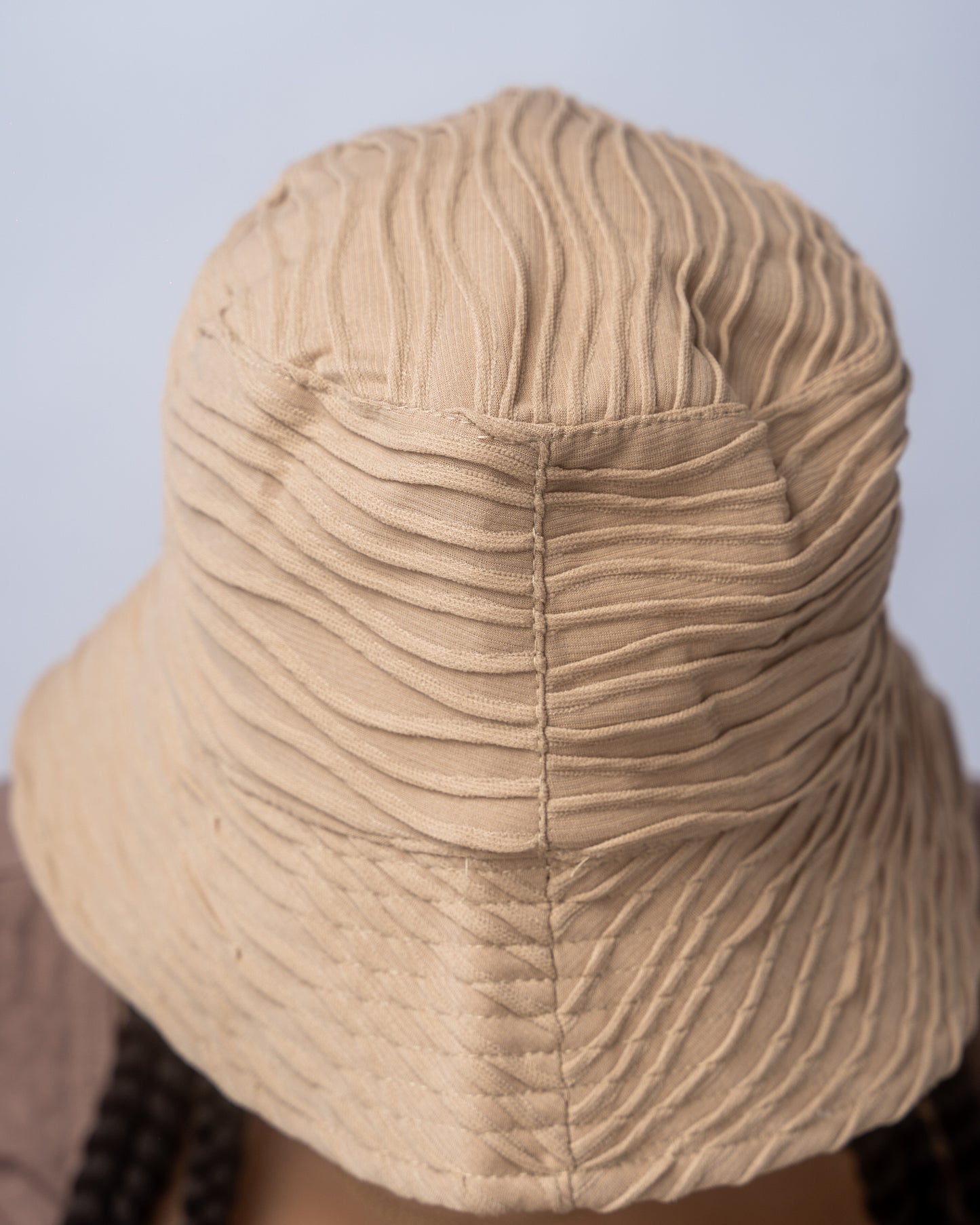 "WAVY BROWN" BUCKET HAT