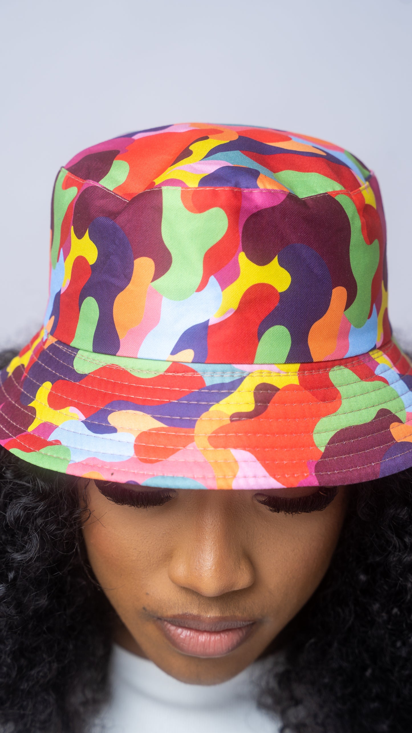 "COLORFUL CAMO" BUCKET HAT