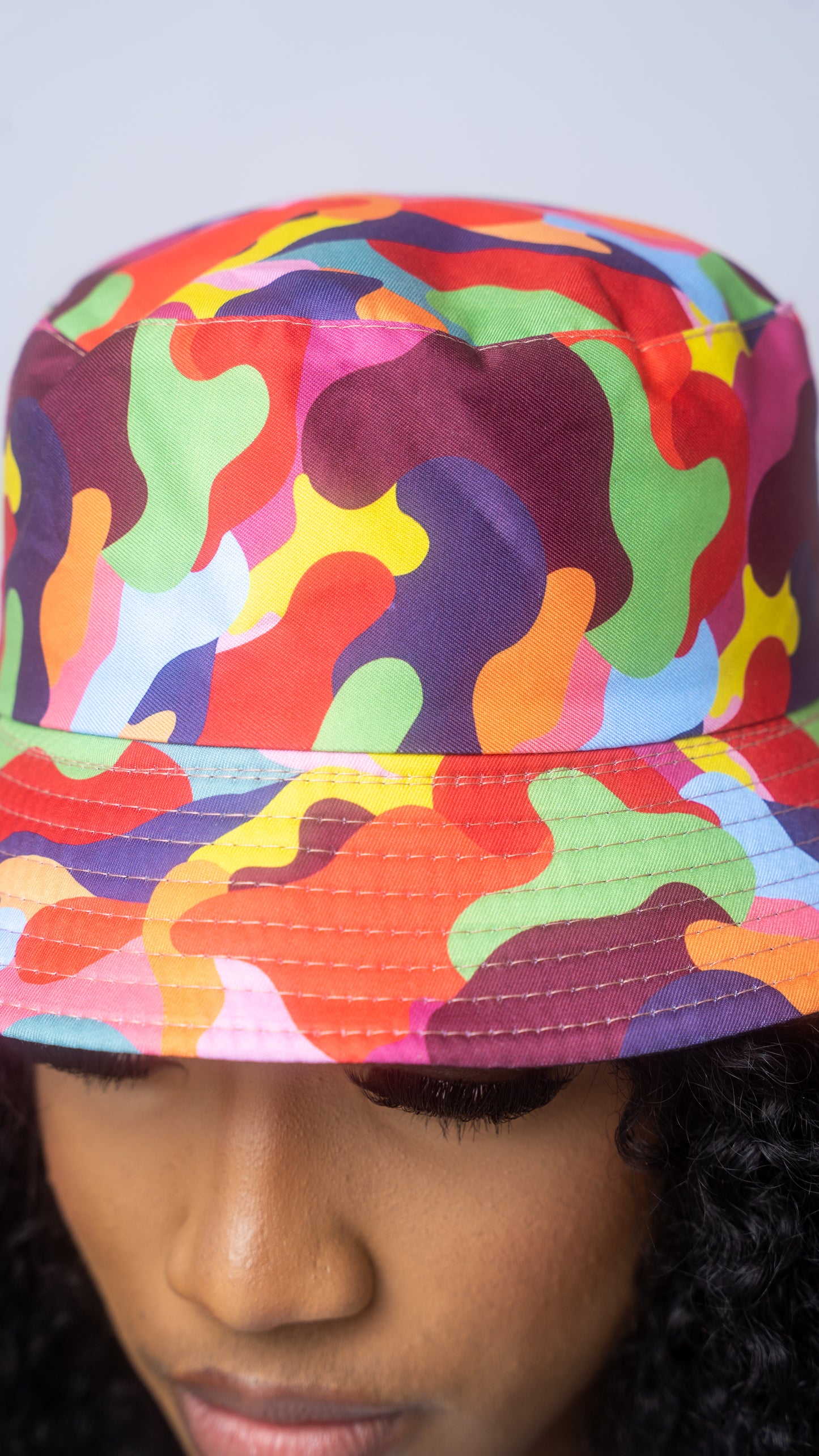 "COLORFUL CAMO" BUCKET HAT